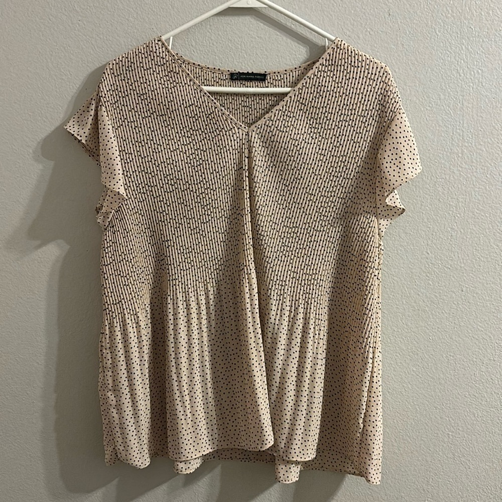 Adrianna Papell Shirred V-Neck Top Beige Polka Dots Women sz Large Short Sleeve